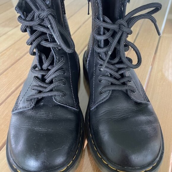 Dr. Martens Other - Dr. Martens AirWair Bouncing Souls Youth Kids Sz 2 Back to School Combat Laceup